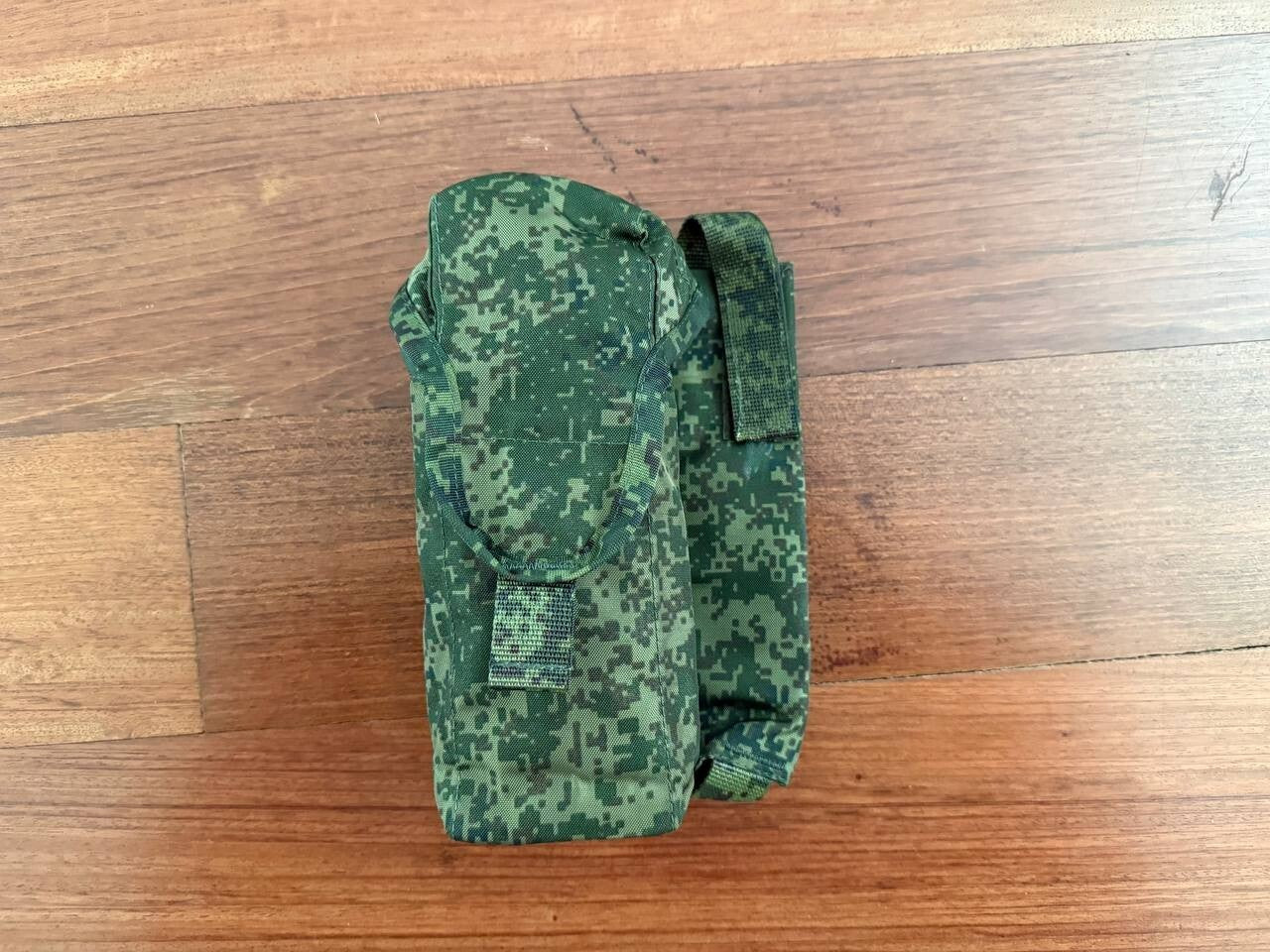 Russian Left-Handed Tekhinkom AK Dual Magazine Pouch with ROP Flare Pouch