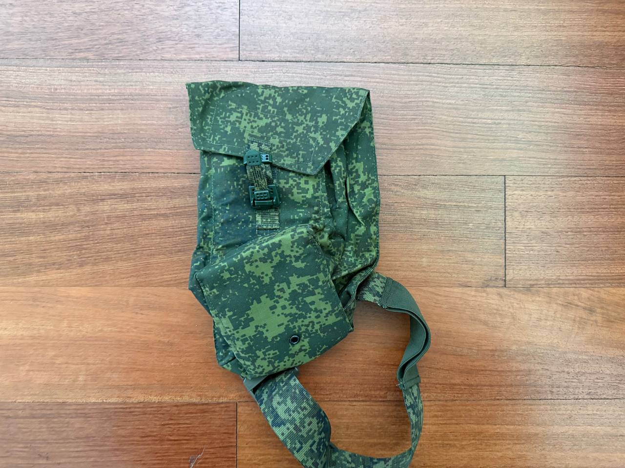 Russian Zuratkul Gas Mask Pouch New Gen - EMR Digital Flora w/ Silent Clips