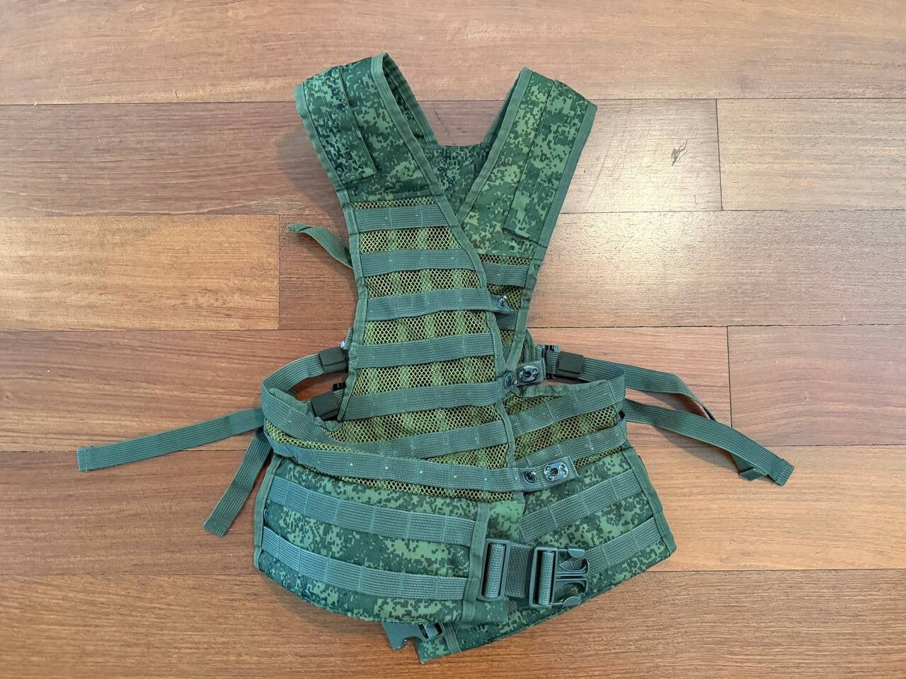 Russian Tekhinkom 6sh112 Load Bearing Vest - EMR Digital Flora - MOLLE System
