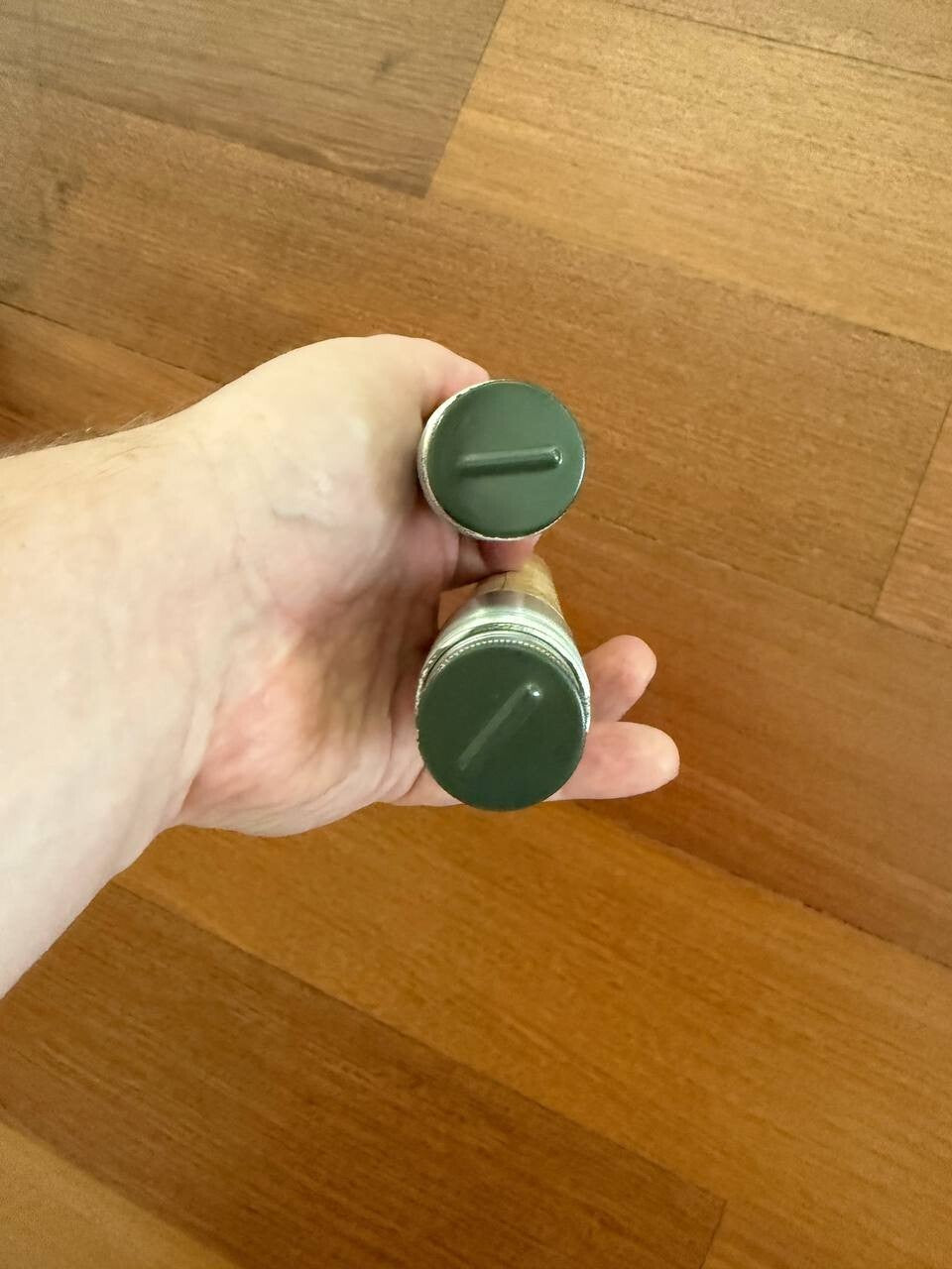 Set of 2pcs Russian/Soviet ROPs Signal Sticks with Green Caps (Replicas)