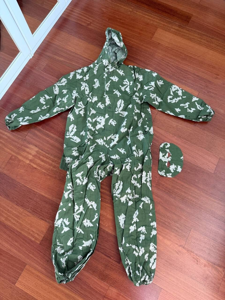 Original Soviet Berezka Camouflage Suit with Mask – Size 3