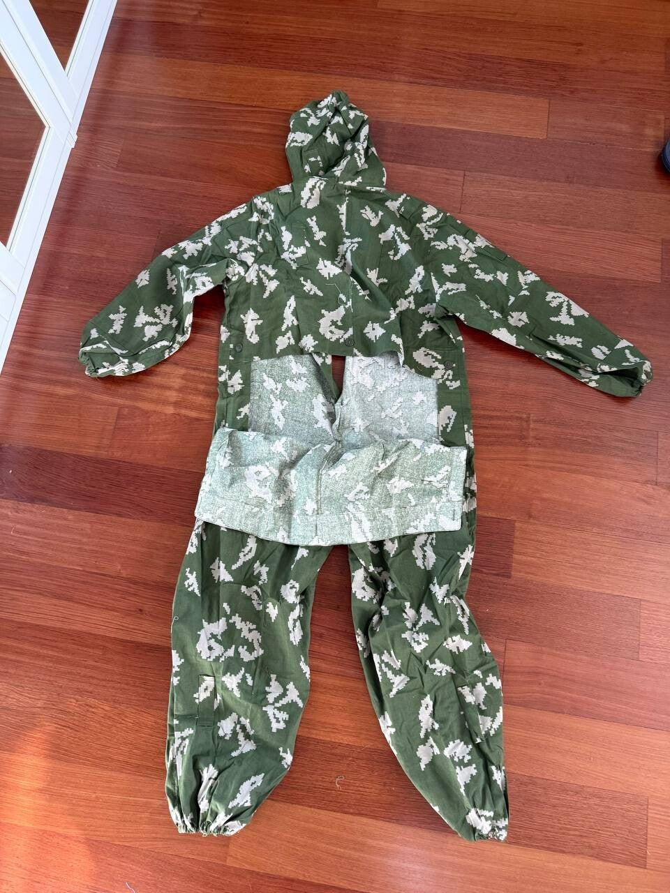 Original Soviet Berezka Camouflage Suit with Mask – Size 3