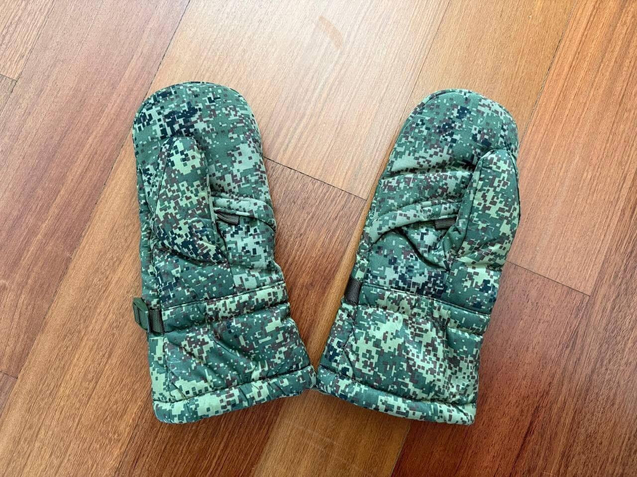 Russian Ratnik Winter Mittens by BTK Group - Size 24-28 - Digital Flora Camo