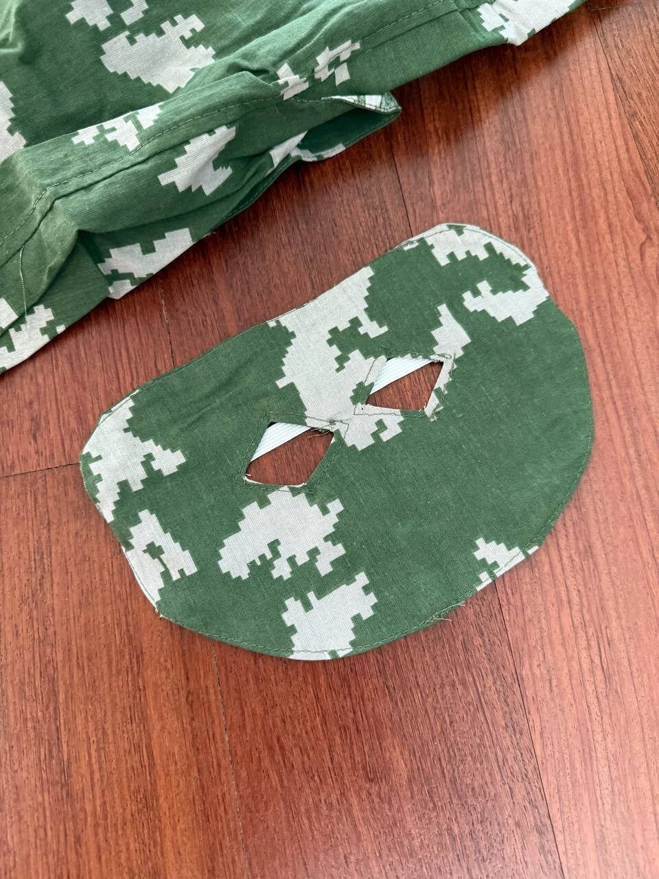 Original Soviet Berezka Camouflage Suit with Mask – Size 3