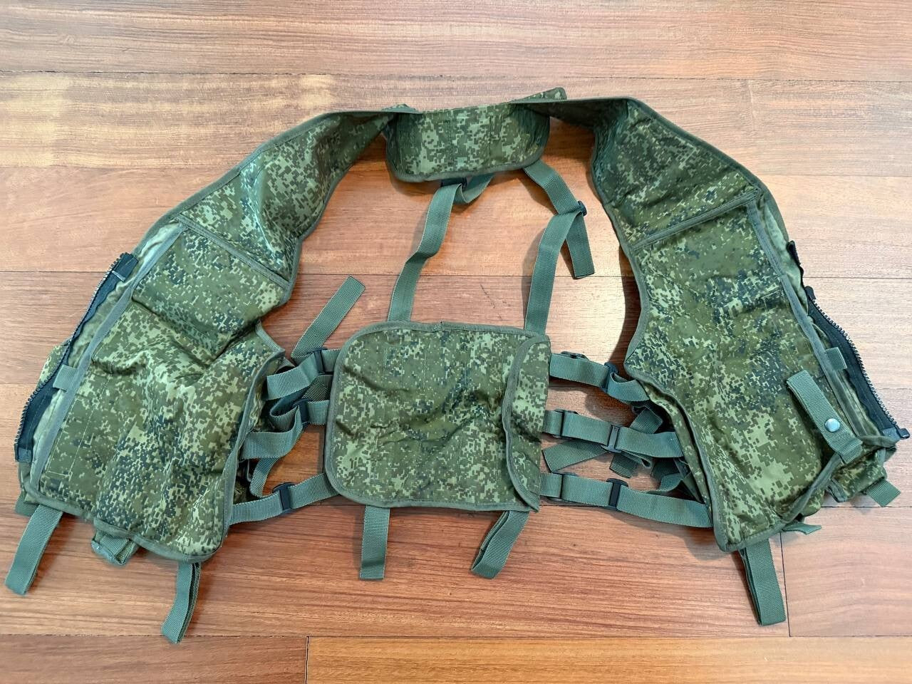 Russian Splav Tarzan Vest - EMR Digital Flora Camouflage - Chest Rig System