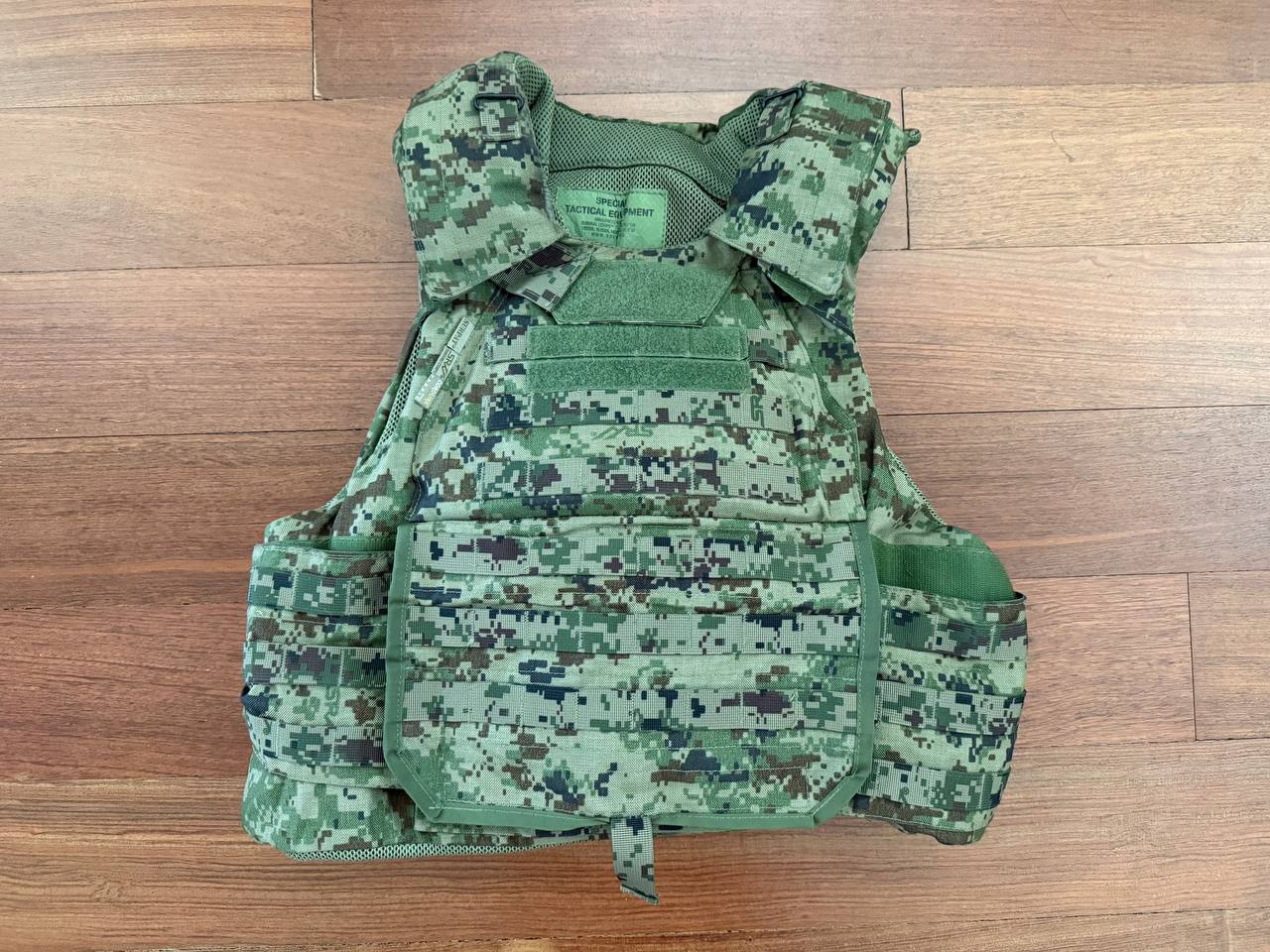 SRVV Alpha Surpat Vest - Full Set w/ Soft Armor + 4 AR500 Level III Plates