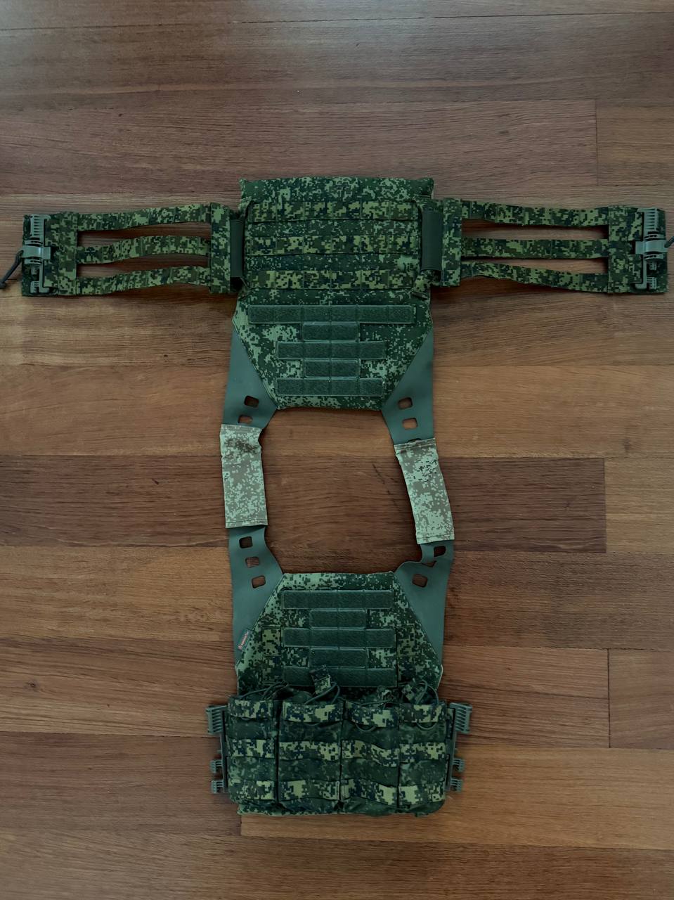 Russian Mordor Tac Vest w/ 4 Mag Placard - EMR Digital Flora Camo