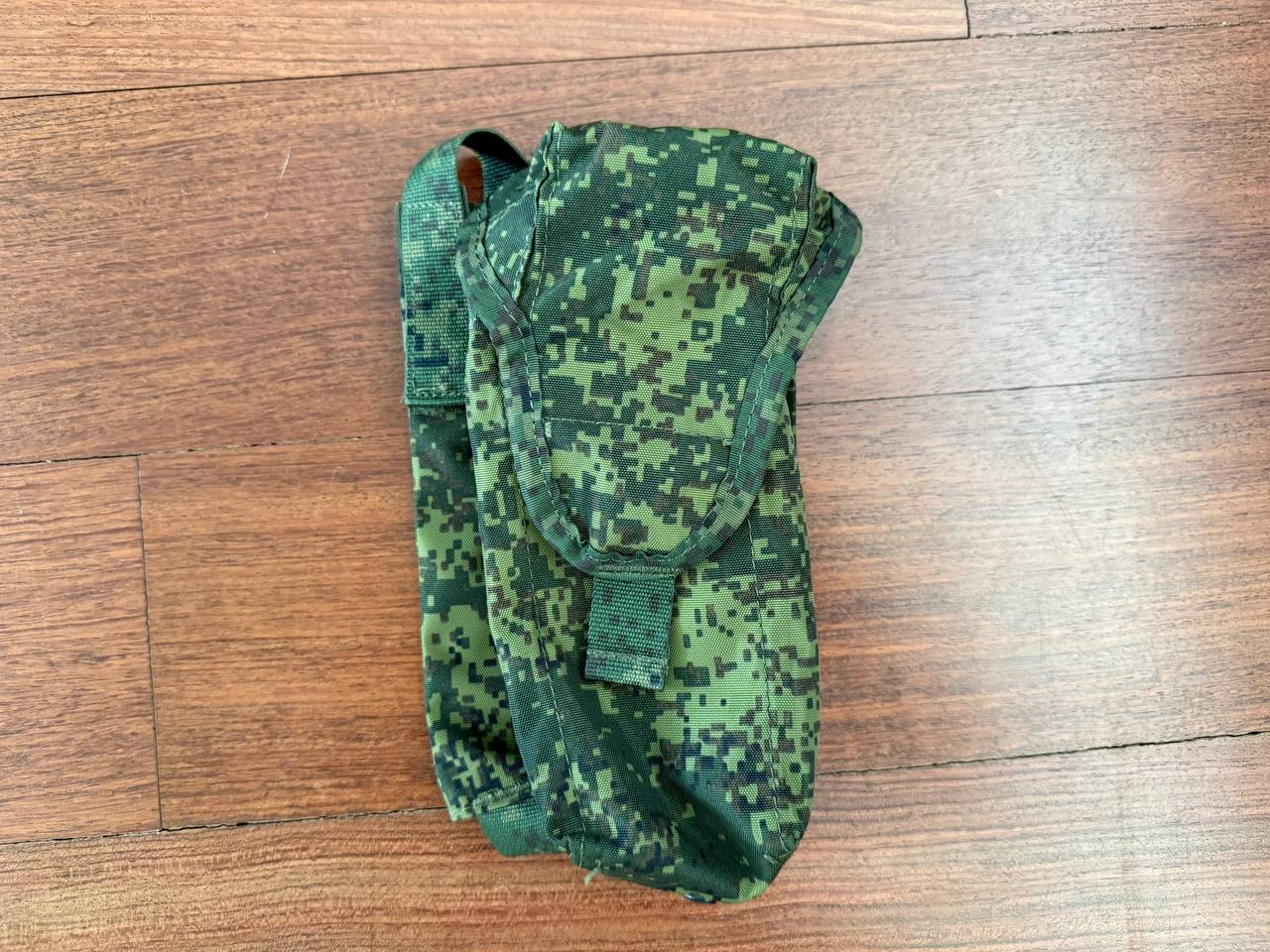 Russian Triada-Tko Right-Handed AK Dual Maga Pouch with ROP Flare Pouch - EMR
