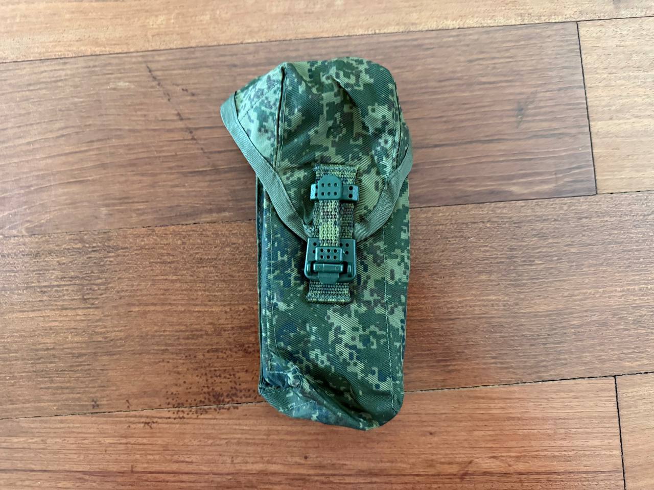 Russian Tekhinkom AK Dual Mag Pouch With Silent Clips - EMR Camo