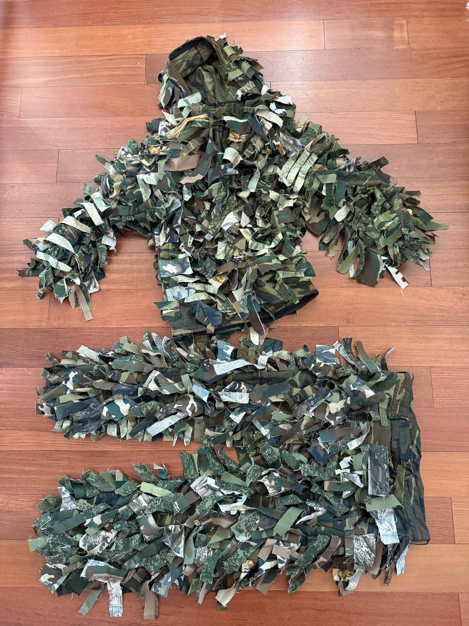 Belarusian Tactical Ghillie Suit 3D Leaf Concealment - Size M/L