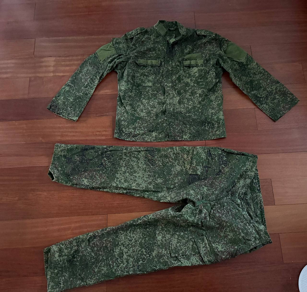 (USED) Russian BARS VKBO Summer Suit EMR Digital Flora - Size 54/4