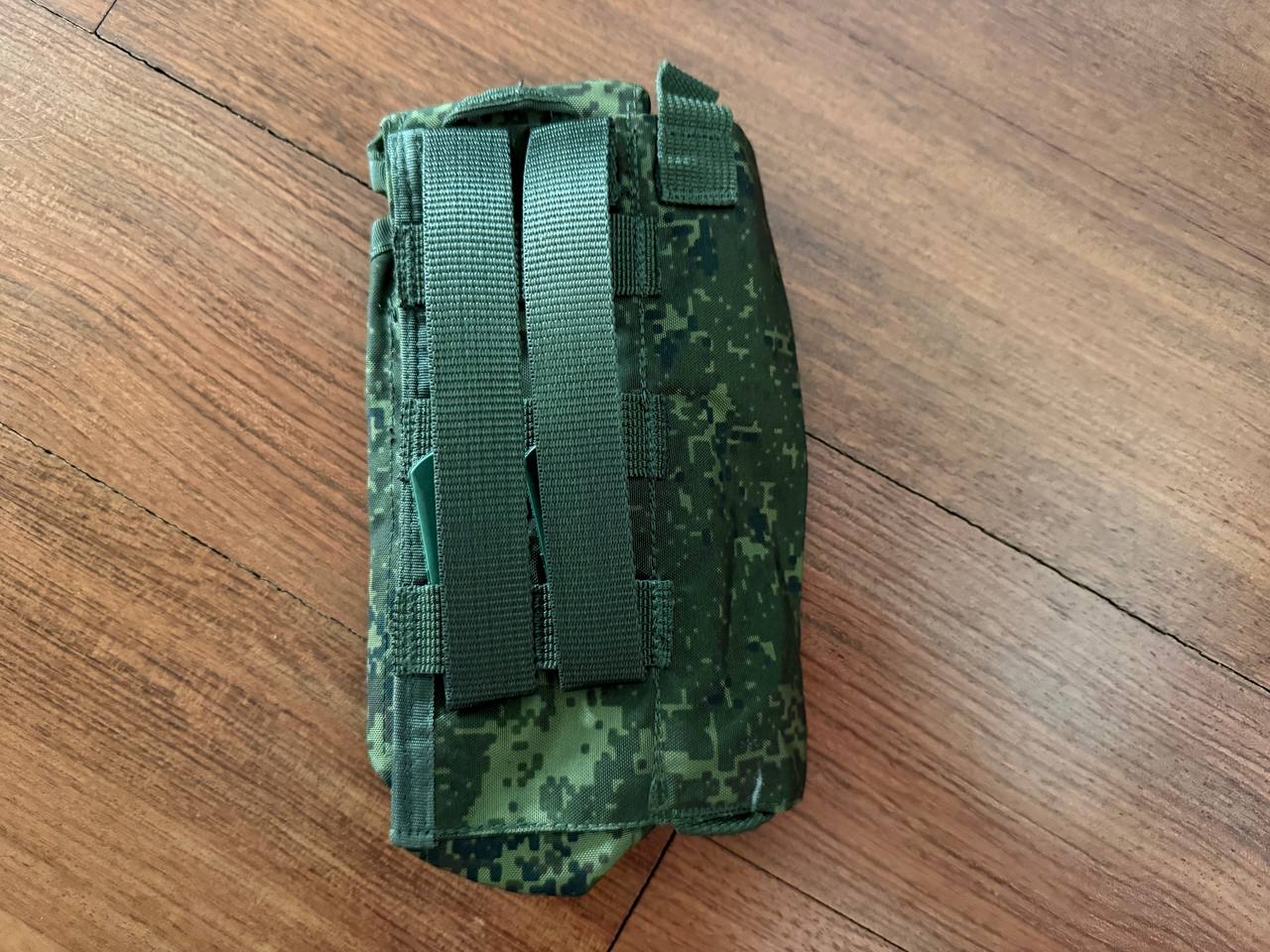 Russian Right-Handed Tekhinkom AK Dual Magazine Pouch with ROP Flare Pouch
