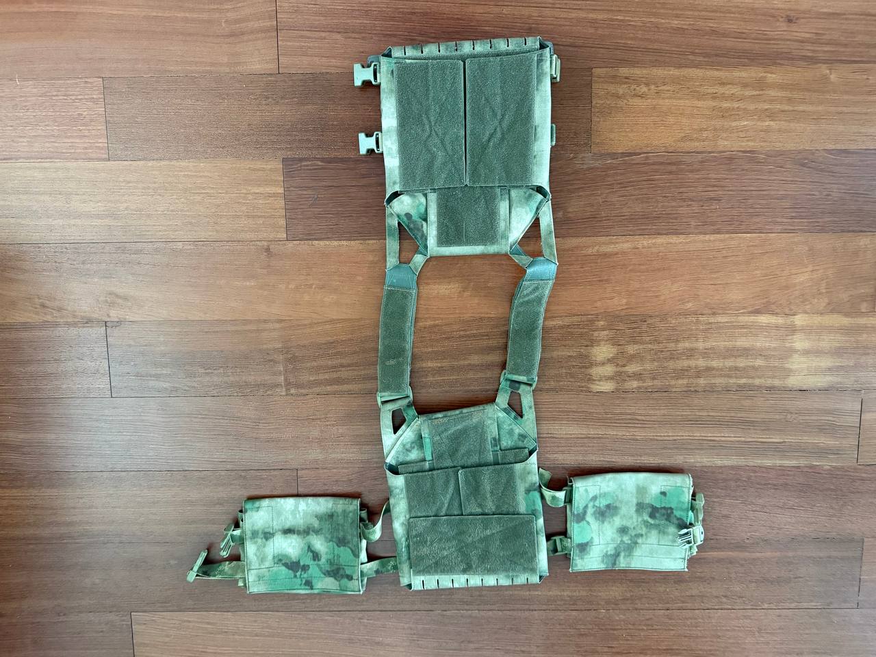 Russian MBC Phantom Vest with 3-Cell Mag Pouch
