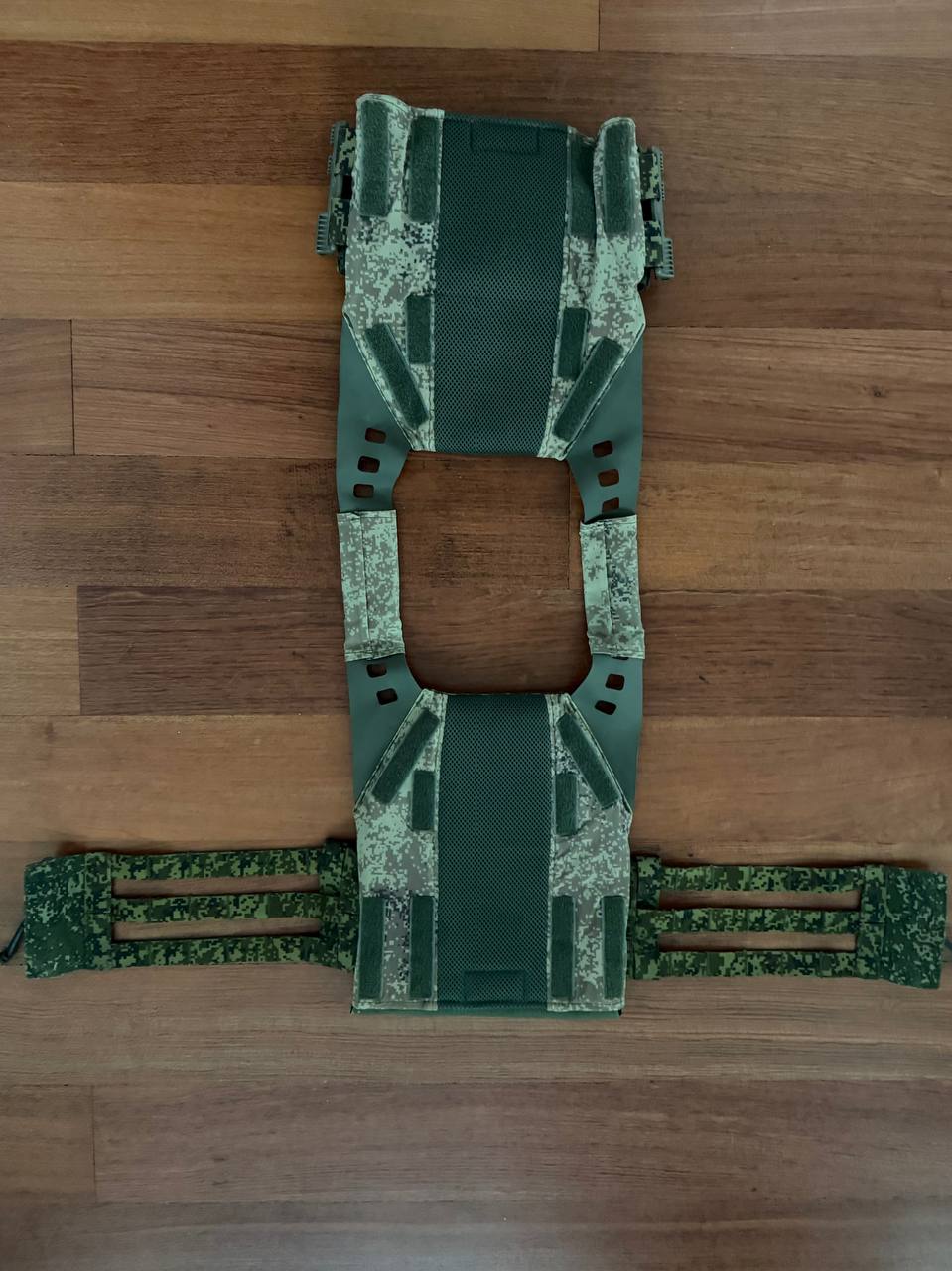 Russian Mordor Tac Vest w/ 4 Mag Placard - EMR Digital Flora Camo