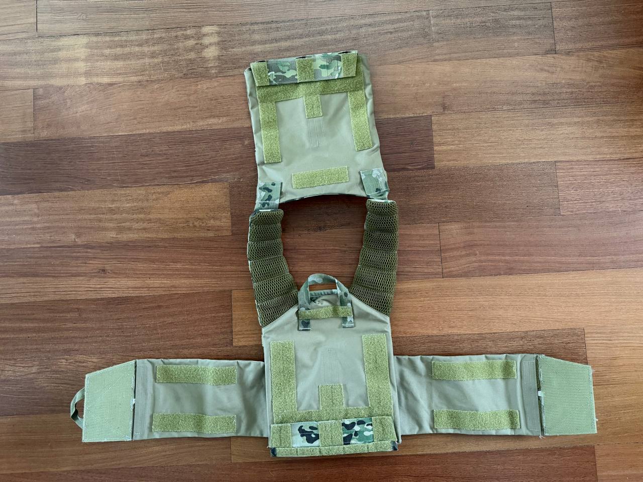 Russian Ars Arma A-18 Scanda Vest - L/XL - Multicam