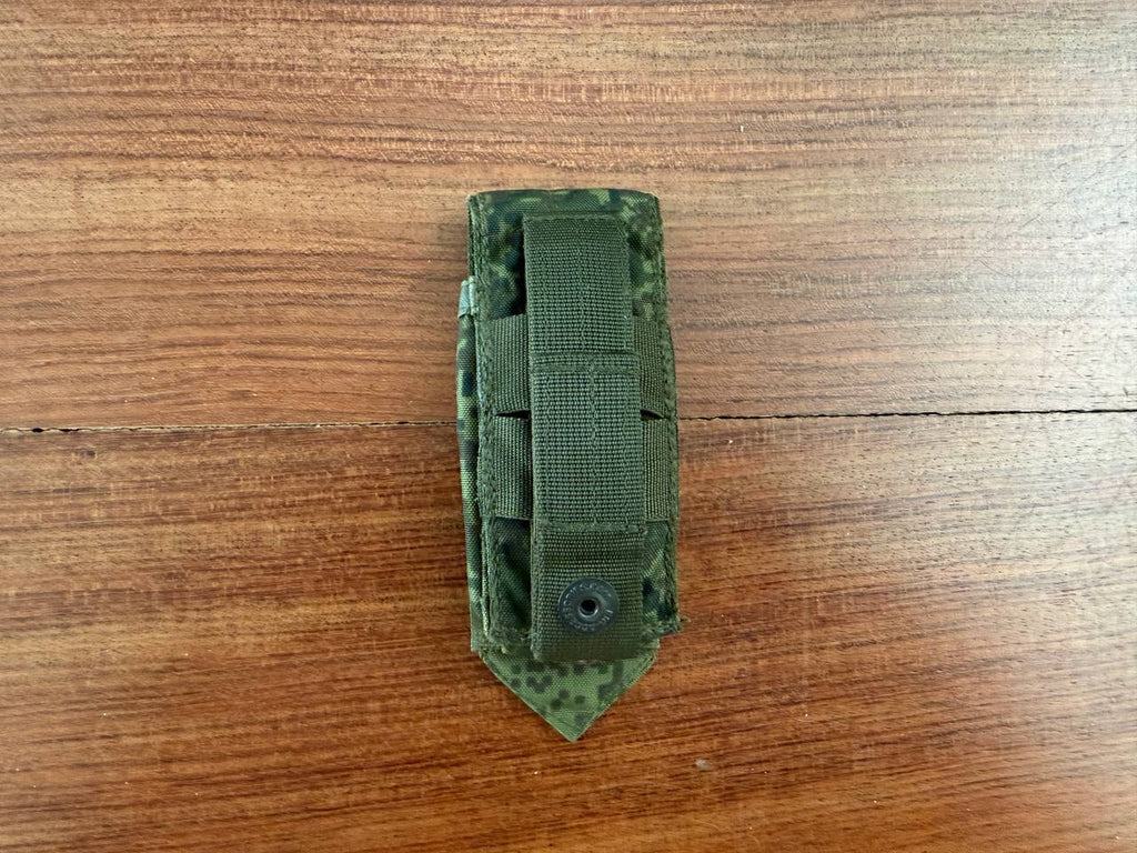 Russian Wartech - Single Pistol Mag Pouch – EMR (Digital Flora) in digital camouflage pattern, designed for secure pistol magazine storage with a durable strap and snap closure on a wooden surface.