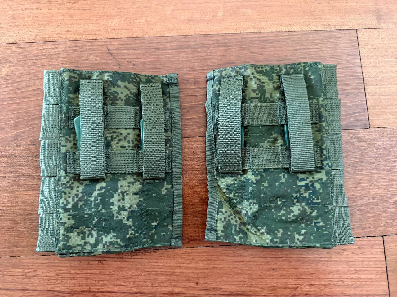 Russian Tekhinkom VOG Grenade Pouches With Silent Clips - EMR Camo