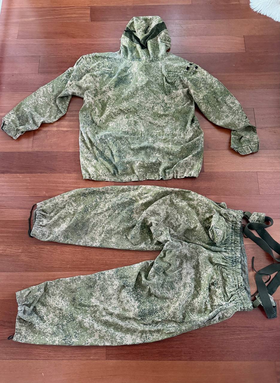 (USED) Russian 6Sh122 Reversible Oversuit - Size 108-112/182