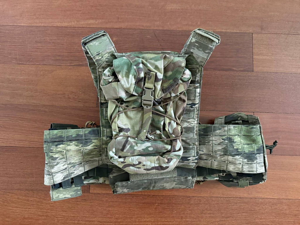 UR Tactical OPS Plate Carrier Vest + Ars Arma D3 Chest Rig - Set